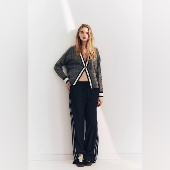 NWT ZARA CARDIGAN WITH PIPED SEAMS - Picture 3 of 7